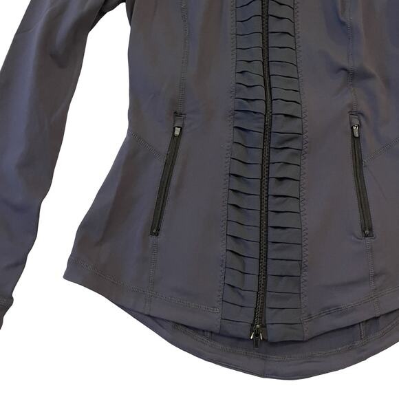 Women's Vimmia Athletic Jacket - Picture 3 of 9